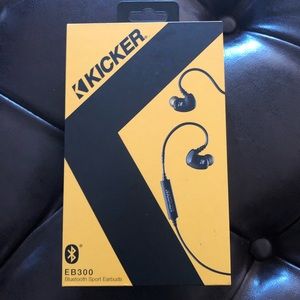 Kicker bluetooth sport earbuds